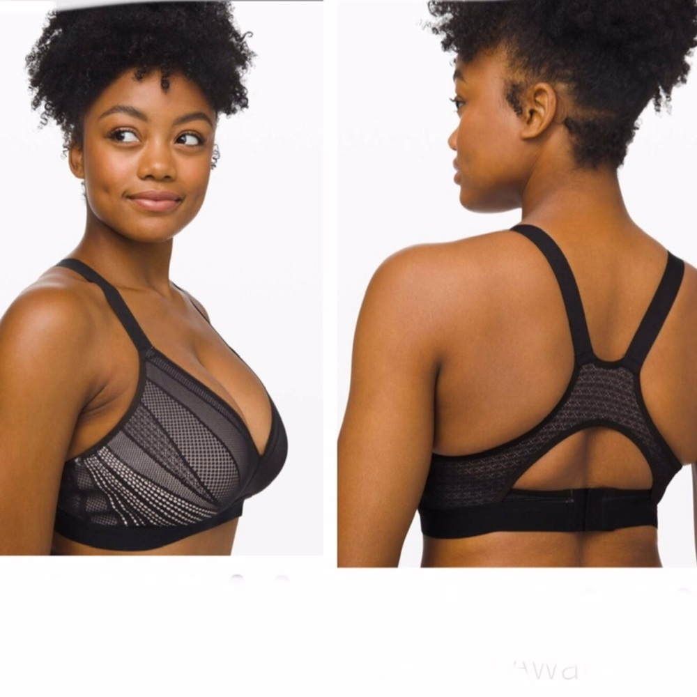 Lululemon Awake to Lace Bra Molded cups Breathable Stretch smooth